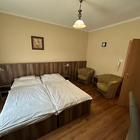Siesta Club Apartman Harkány Exterior photo