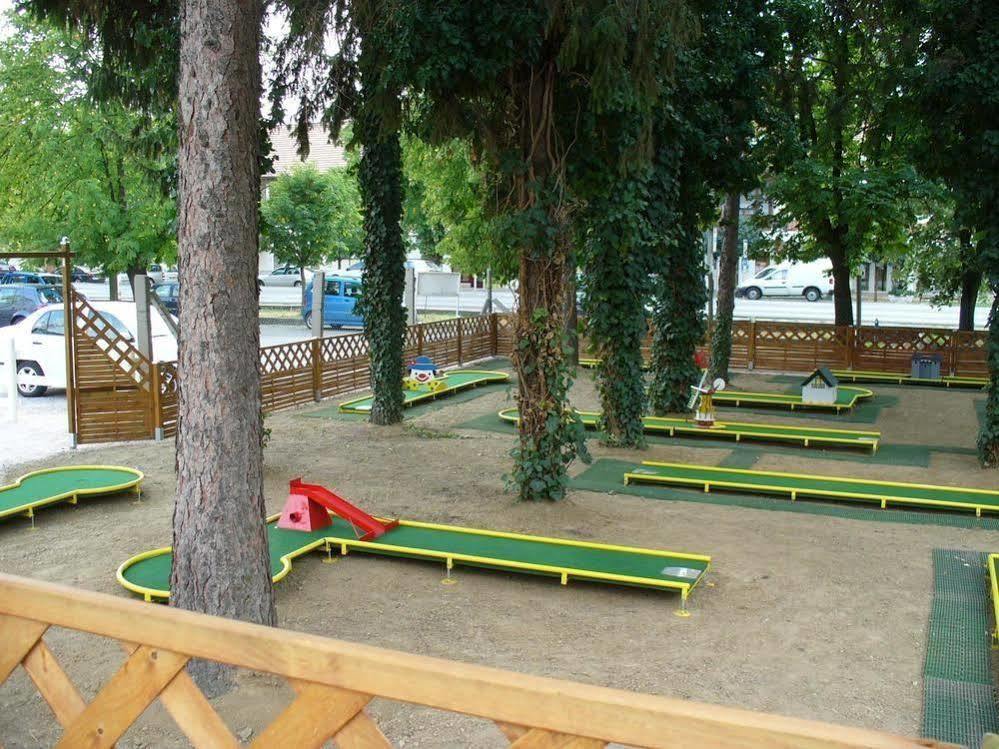 Siesta Club Отель