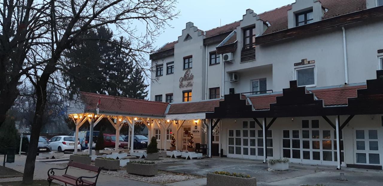 Отель Siesta Club 3*
